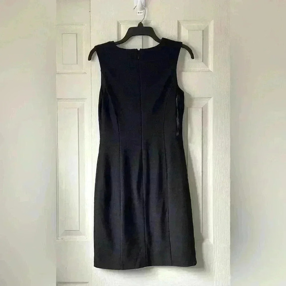 Guess Black Cutout V-neck sleeveless Midi Dress Size 8 NWOT - Picture 3 of 6